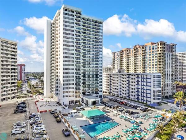 Hallandale Beach, FL 33009,3140 S Ocean Dr  #208