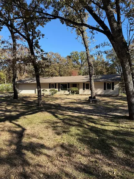 2542 Red Bud Trail, Quinlan, TX 75474