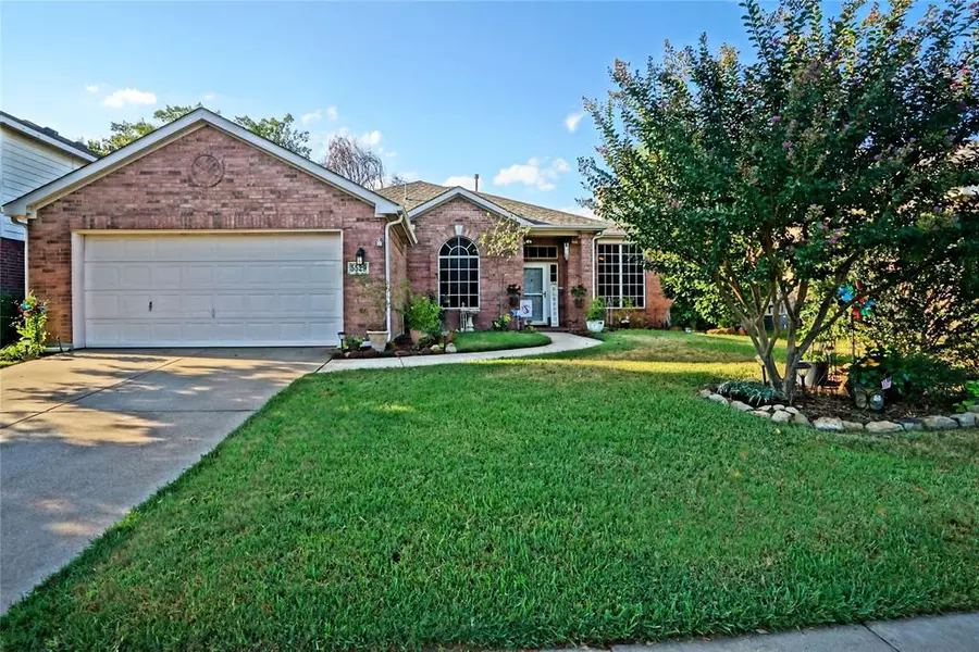 5529 Haun Drive, Fort Worth, TX 76137