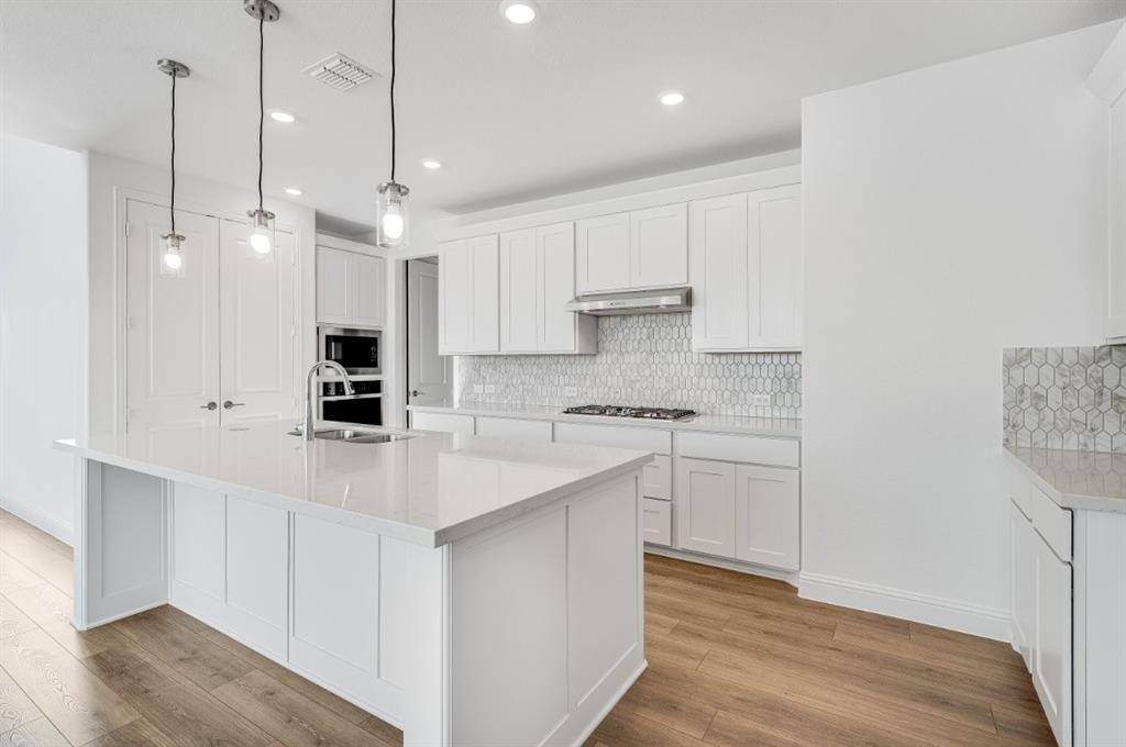 Oak Point, TX 75068,526 Chatham Street