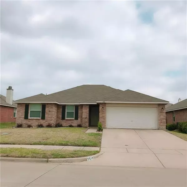 2016 Brazos Court, Grand Prairie, TX 75052