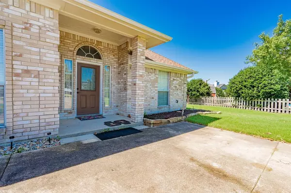 Crandall, TX 75114,104 Fairway Lane