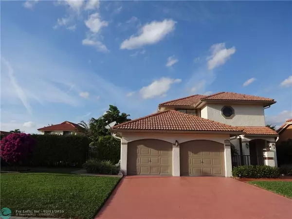 3949 NW 4th Ct, Deerfield Beach, FL 33442