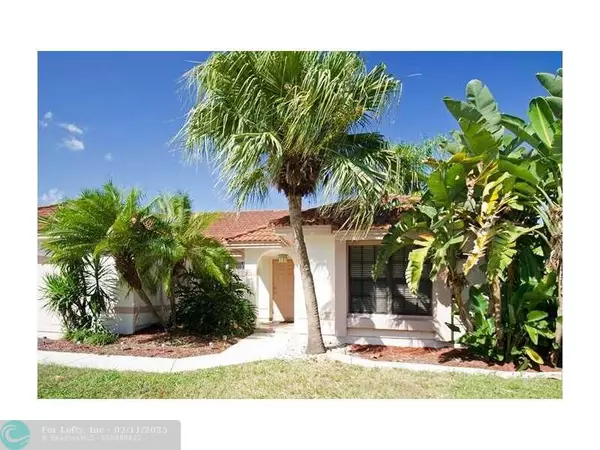 4027 NW 4TH CT, Deerfield Beach, FL 33442