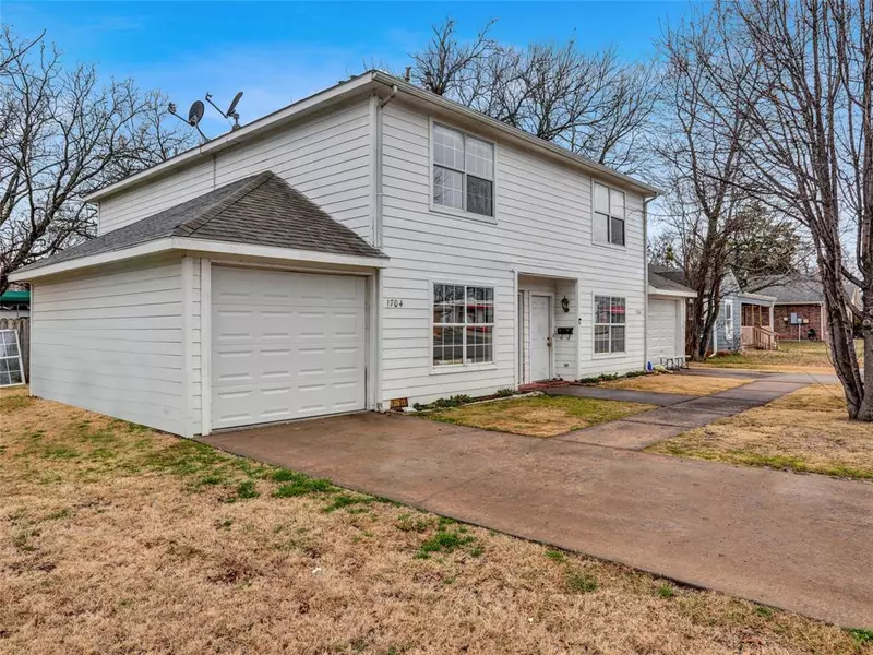 1706 N Woods Street, Sherman, TX 75092