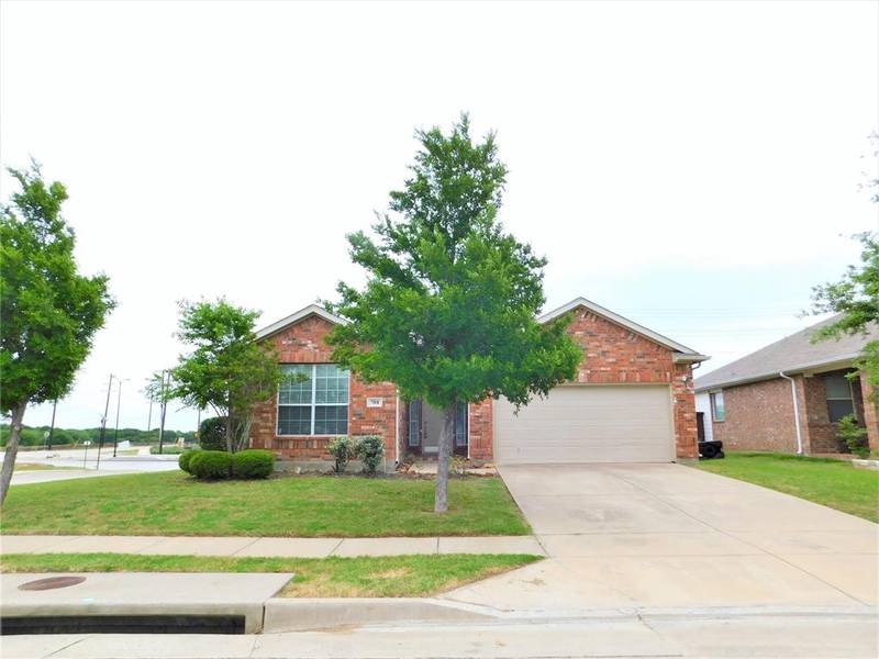 701 Lone Pine Drive, Little Elm, TX 75068