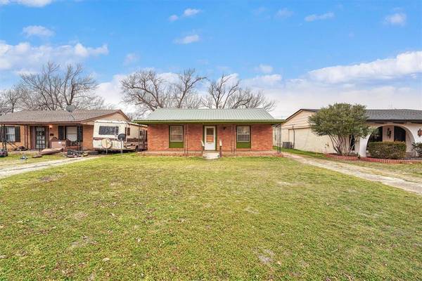 1519 N Willard Street, Altus, OK 73521