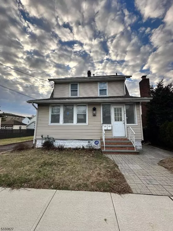 28 N 22nd St, Kenilworth Boro, NJ 07033