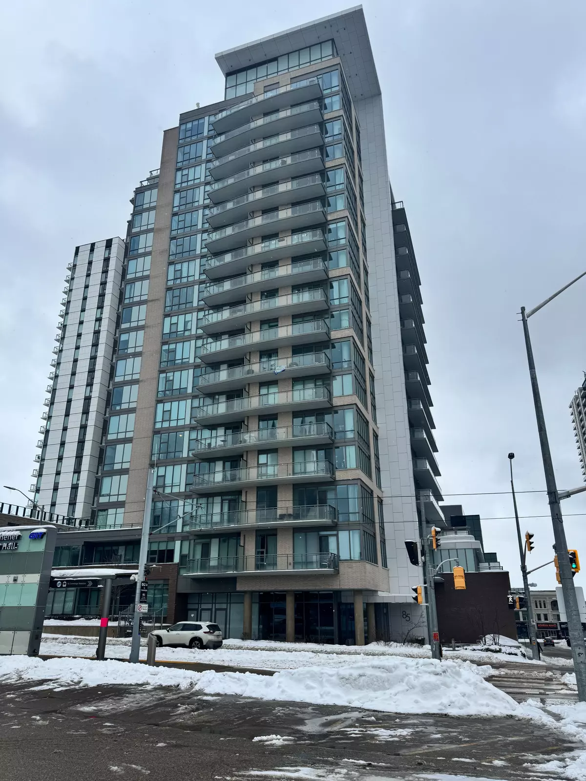 Kitchener, ON N2H 0B7,85 Duke ST W #201