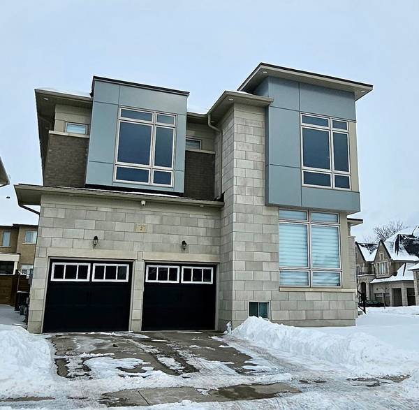 2 Lake Lenora AVE, King, ON L7P 0P7