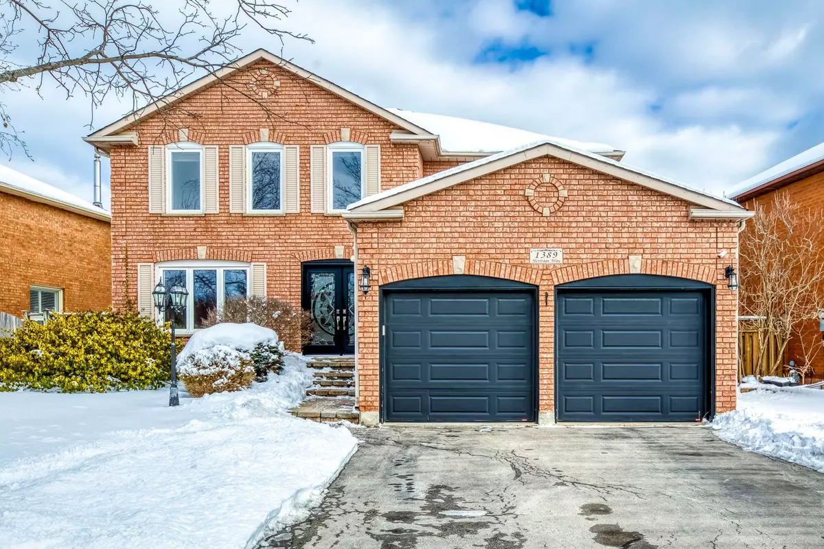 Oakville, ON L6M 3C2,1389 Heritage WAY