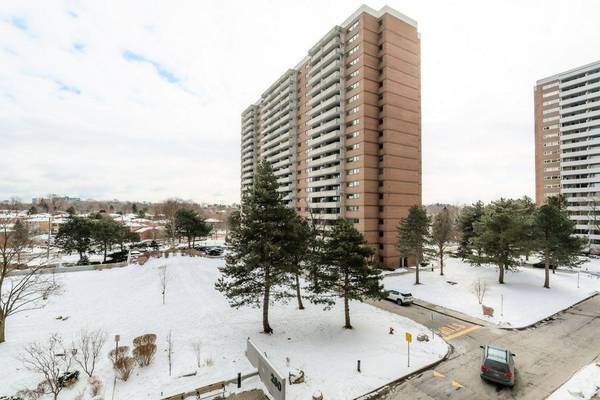 260 Scarlett RD #507, Toronto W03, ON M6N 4X6