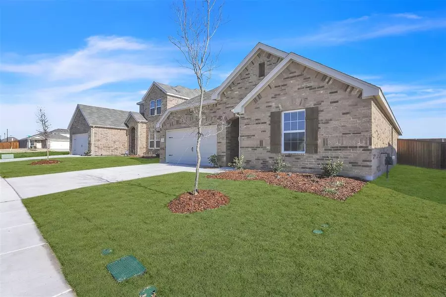 1034 Highgate Road, Forney, TX 75126