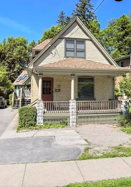 16 WOODWARD AVE, London, ON N6H 2G7