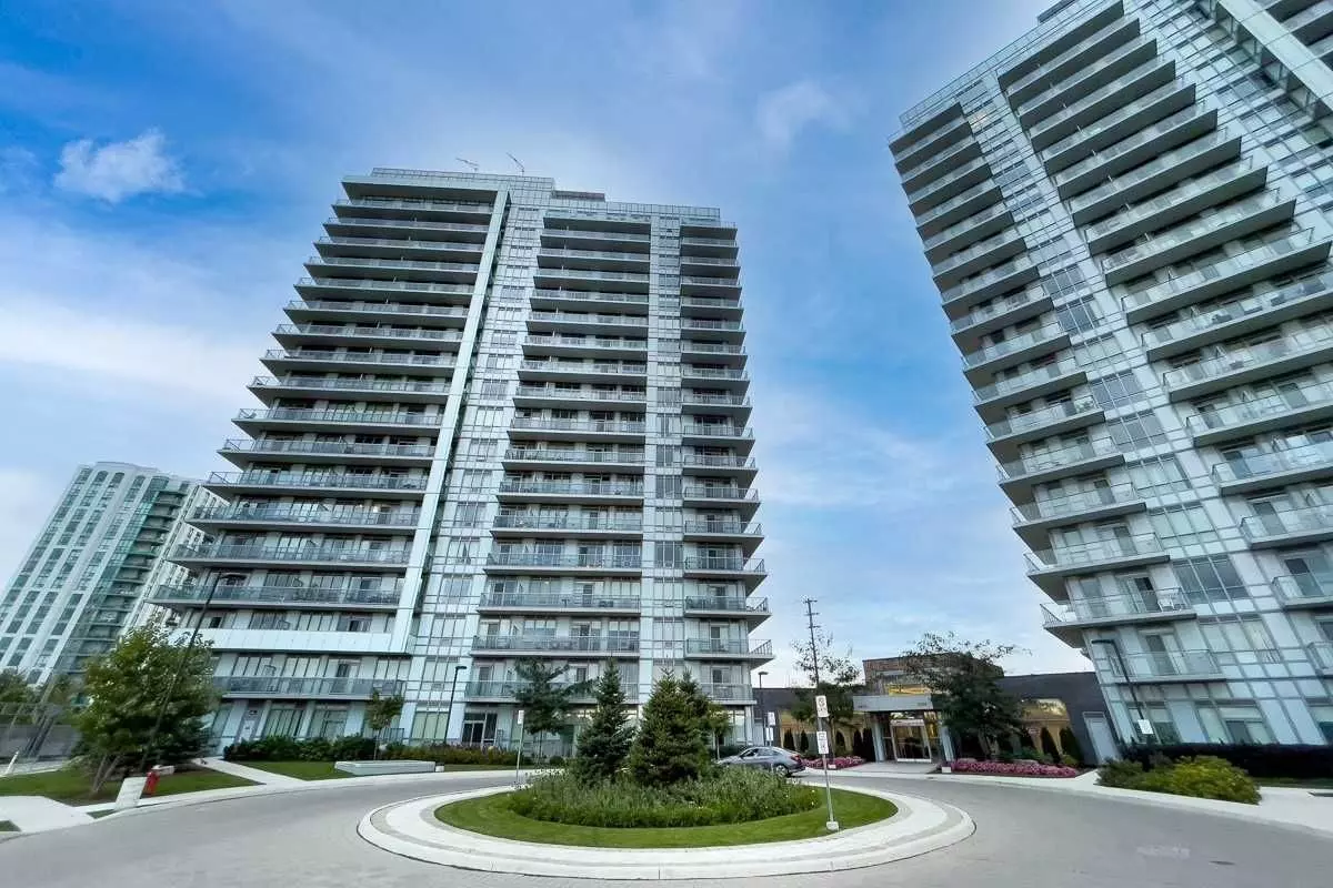 Mississauga, ON L5M 0Y6,4633 Glen Erin DR #808