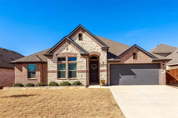 230 Clairmont Drive, Ponder, TX 76259