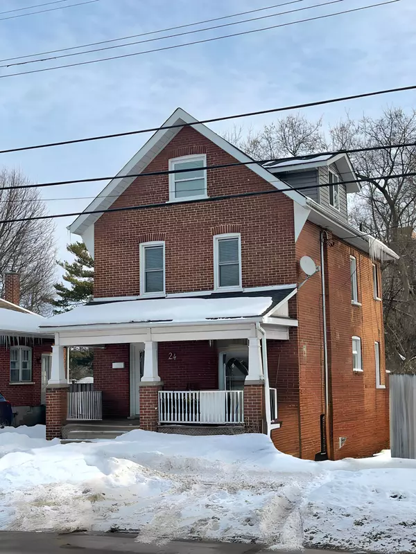 Peterborough, ON K9J 3H5,24 Aylmer ST S