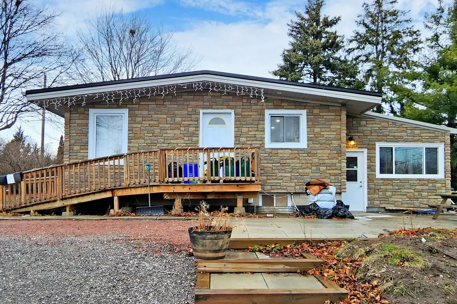 409 Kendalwood RD, Whitby, ON L1N 2G4