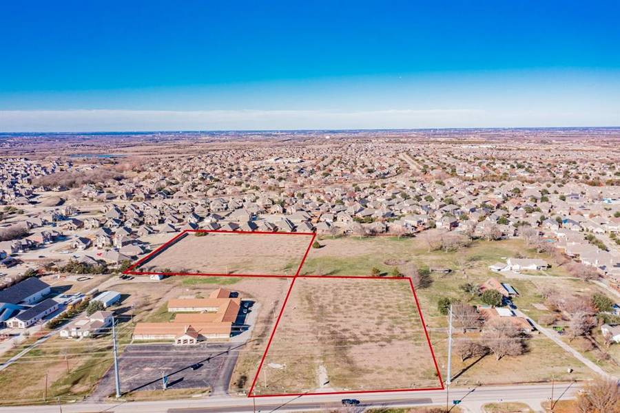 813 W Holiday, Fate, TX 75087