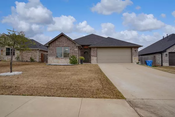 Tyler, TX 75709,11431 Lindsey Garden Drive