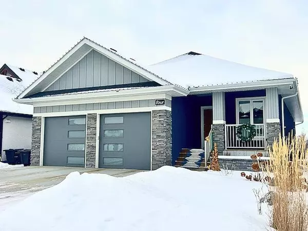 4 Cameron CT, Lacombe, AB T4L2L5