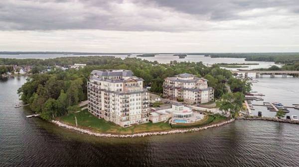 90 Orchard Point RD #105, Orillia, ON L3V 8K4