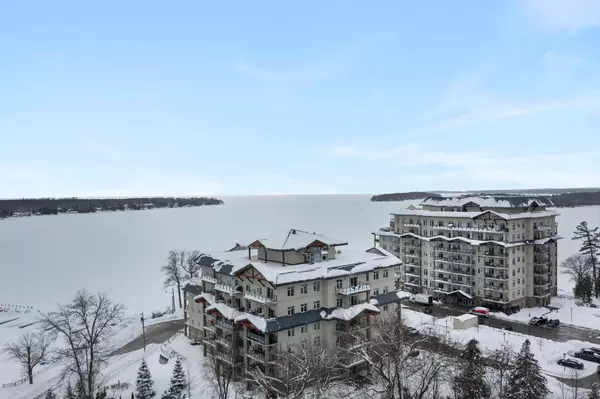 Orillia, ON L3V 8K4,90 Orchard Point RD #105