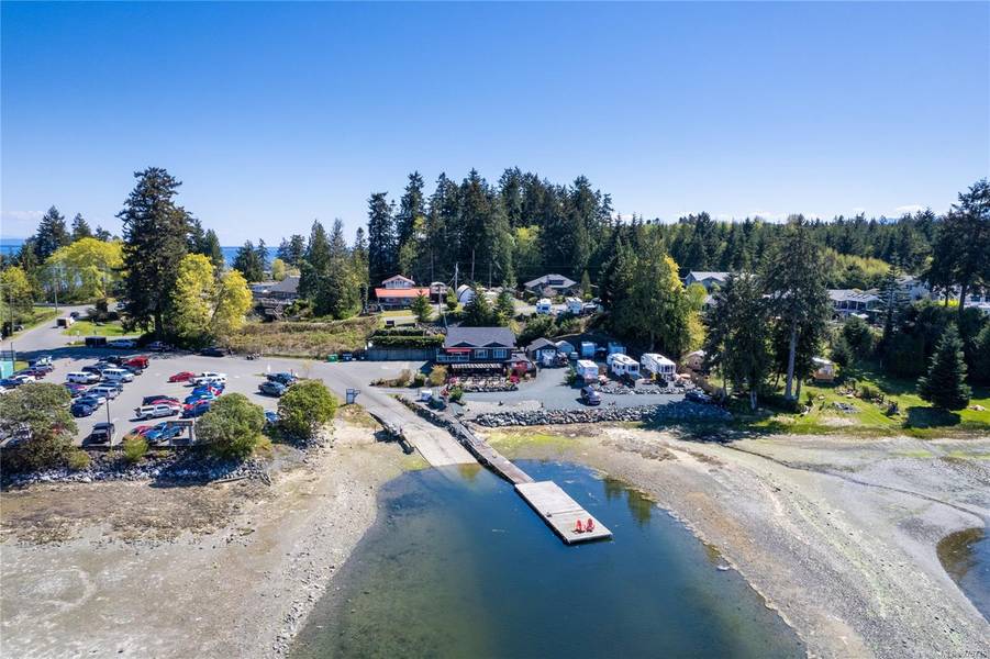 180 Crome Point Rd, Bowser, BC V0R 1G0