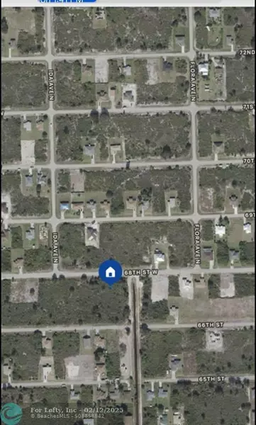 2711 68th St, Lehigh Acres, FL 33971