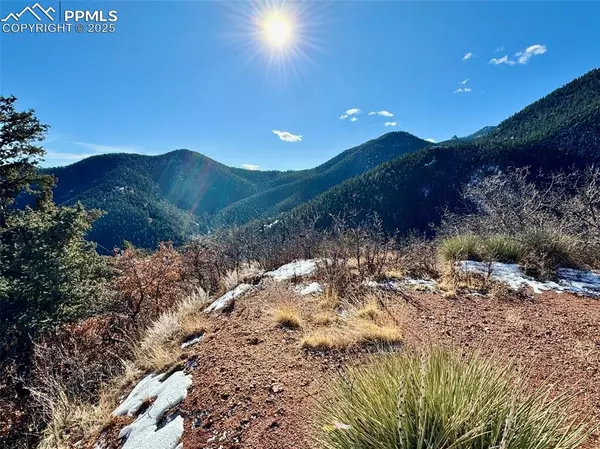 Manitou Springs, CO 80829,5198 Crystal Park RD