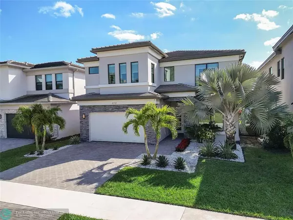 Boca Raton, FL 33496,8232 Wildwood Lakes Dr