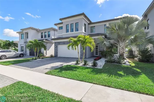 Boca Raton, FL 33496,8232 Wildwood Lakes Dr