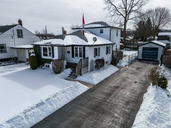 1 Tupper BLVD, Grimsby, ON L3M 2G1