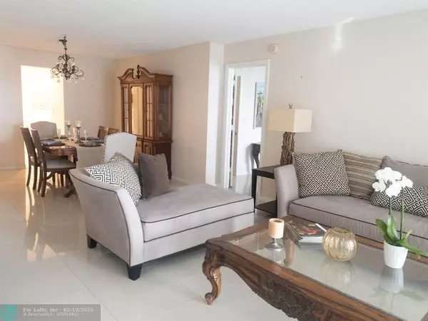 Pompano Beach, FL 33062,1370 S Ocean Blvd  #1403