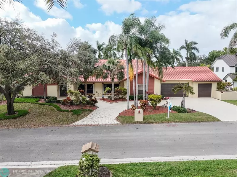 5122 NW 83rd Ln, Coral Springs, FL 33067