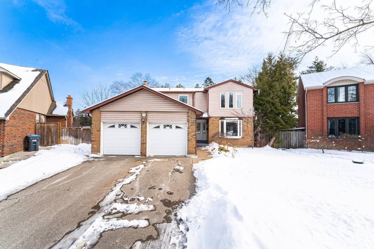 Mississauga, ON L5J 4N3,1718 Hollow Oak TER