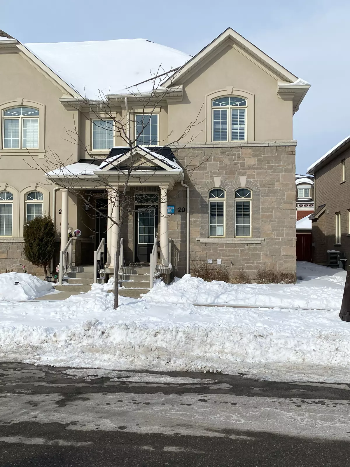 Brampton, ON L6R 3W3,20 Ledger Point CRES