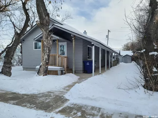 132 1st STREET, Glaslyn, SK S0M 0Y0