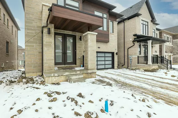 Brampton, ON L6R 4E8,33 Keyworth CRES