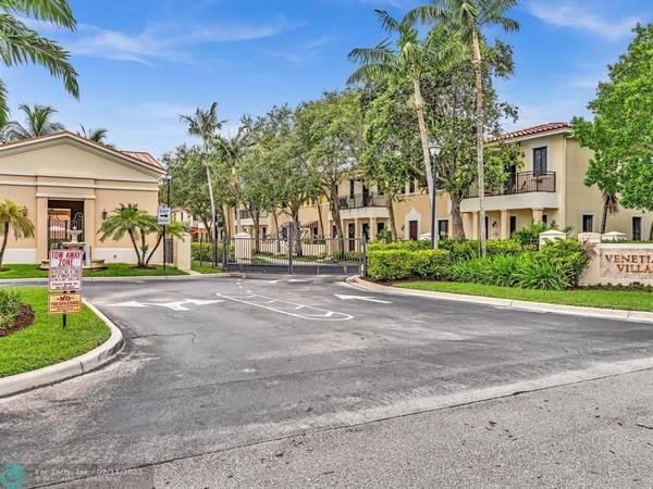 Boynton Beach, FL 33426,2514 Venetian Ct