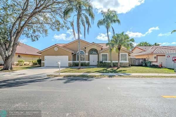 10320 SW 15th St, Pembroke Pines, FL 33025