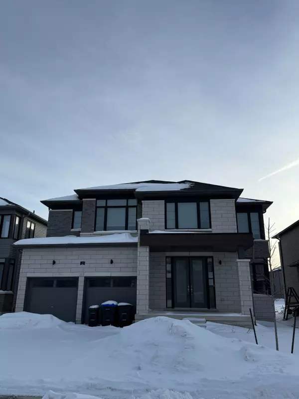 12 Rosanne CIR, Wasaga Beach, ON L9Z 0N4