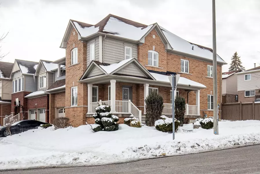 2 McGinty AVE, Ajax, ON L1Z 0J6