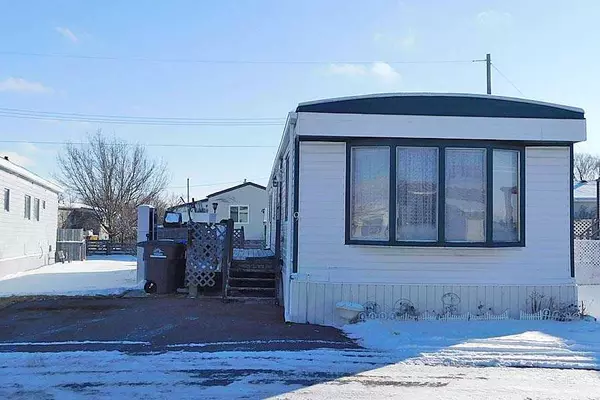 5853 4 ST W #9, Claresholm, AB T0l 0T0