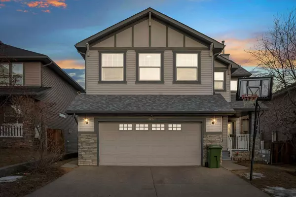 125 Hawkmere Close, Chestermere, AB T1X 0B9