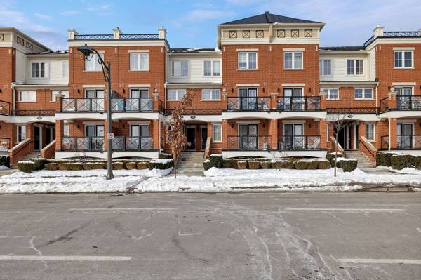 15 Hays BLVD #10, Oakville, ON L6H 0H8