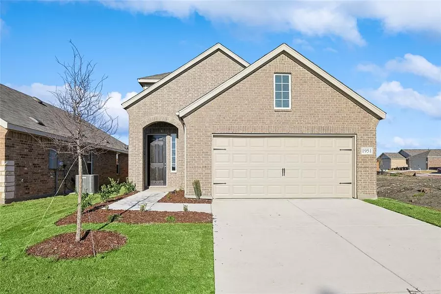 1951 Long Pond Trail, Forney, TX 75126