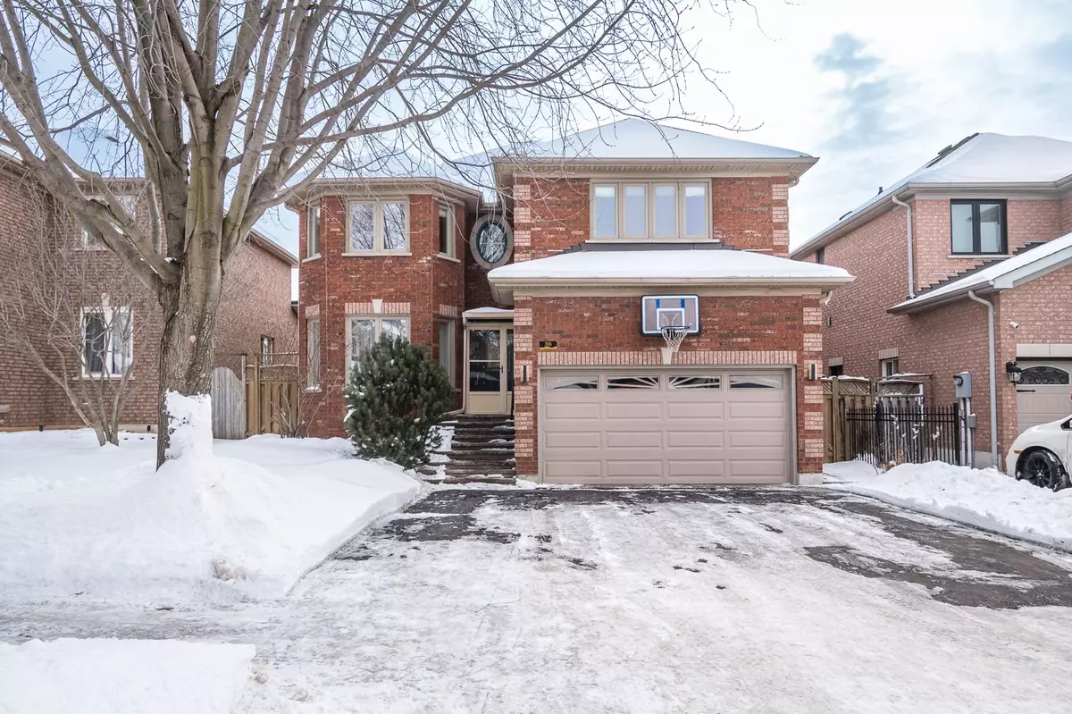 Oakville, ON L6H 6C4,36 Red Maple LN