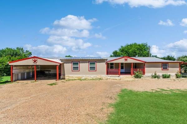 1105 Tina Street, Cleburne, TX 76031