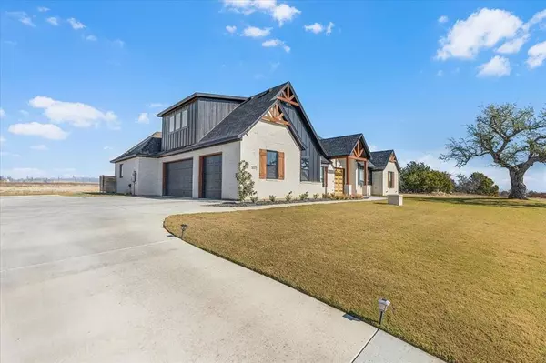 Weatherford, TX 76088,1019 Twin Creeks Drive